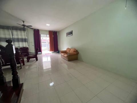 Leng Leng Homestay Vacation rental in Sarawak, Malaysia