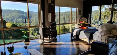 Bed, Day, Natural landscape, Living room, Photo of the whole room, Bedroom, Mountain view