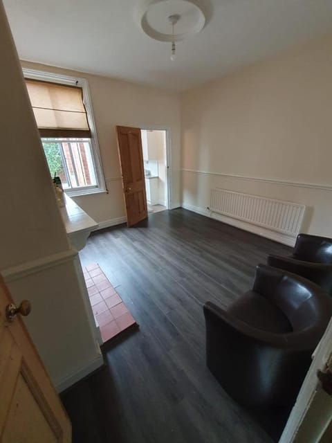 2 bedroom house - Hopefield Road Bed and Breakfast in Leicester