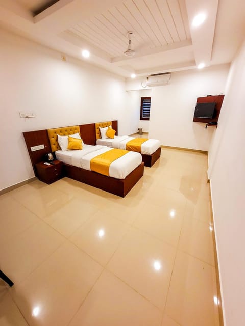 Thejaswini Residency Cheruvathur Hotel in Kerala