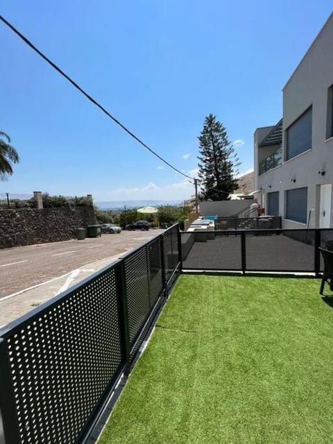 Garden, Balcony/Terrace