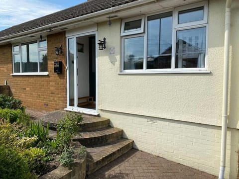 Whitstable house with a view and 2 parking spaces Wohnung in Whitstable