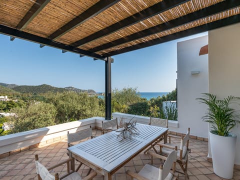 Maison Raffaello - Exclusive villa with sea view Chalet in Geremeas
