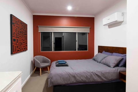 4 Bedrooms, 2 Bathrooms in Alice Springs House in Alice Springs