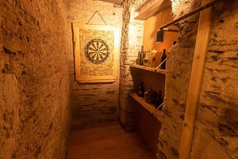 Darts, Hot Tub, Lounge or bar, Spa and wellness centre/facilities