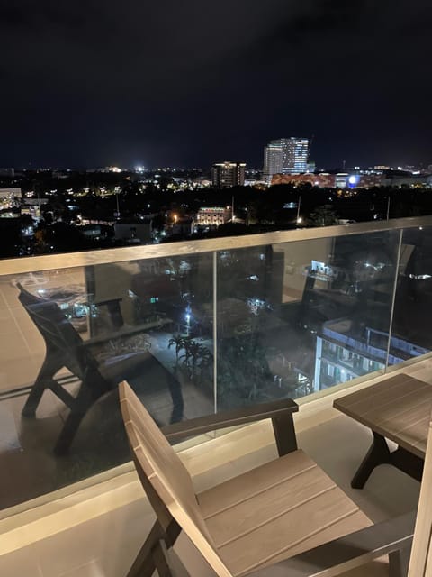 S & E Condo with Panoramic View Condo in Iloilo City