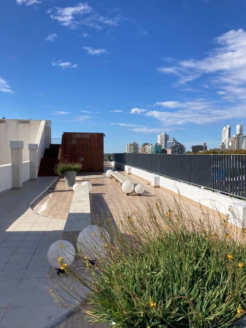 Balcony/Terrace, City view