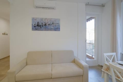 Crissylu Home - Family Friendly Apartment in Vallecrosia