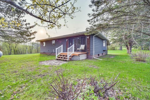 Updated Hermantown Vacation Rental 6 Mi to Duluth! House in Duluth