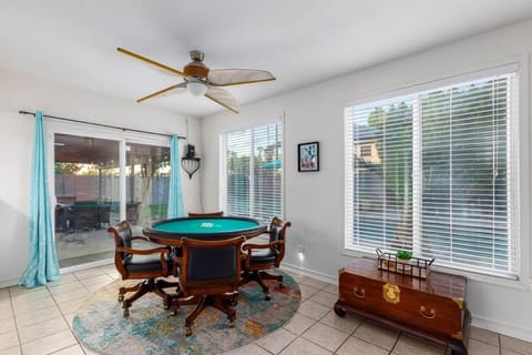 Cozy Tempe Casa with Heated Pool 5 Minutes to ASU Maison in Tempe