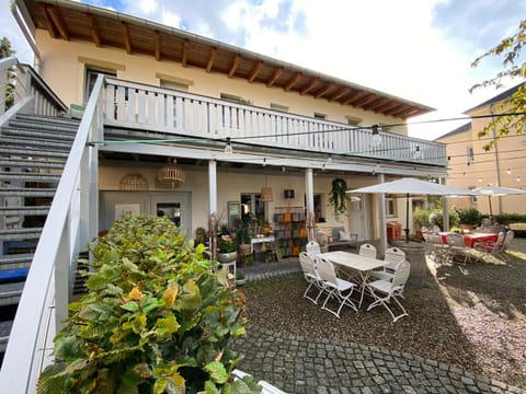 Property building, Day, Summer, Garden, Balcony/Terrace, Dining area, Sunset