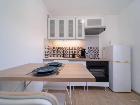 Appartement neuf tout équipé avec garage privatif Apartment in Marseille