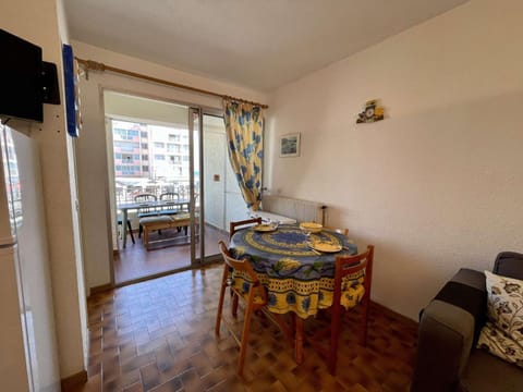 Appart 2 pièces, 6 couchages, parking, plage à proximité - FR-1-225D-194 Apartment in Saint-Cyprien