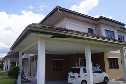 Rumah Tamu UMS / UMS Homestay Condominio in Kota Kinabalu