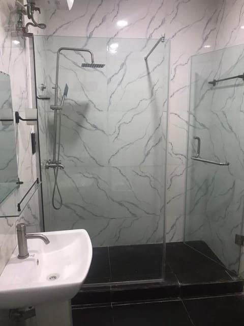 Shower, Property building, Bathroom