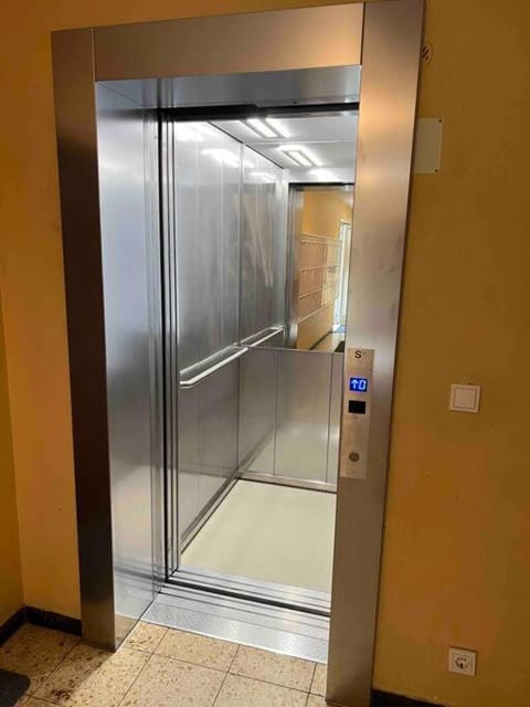 elevator