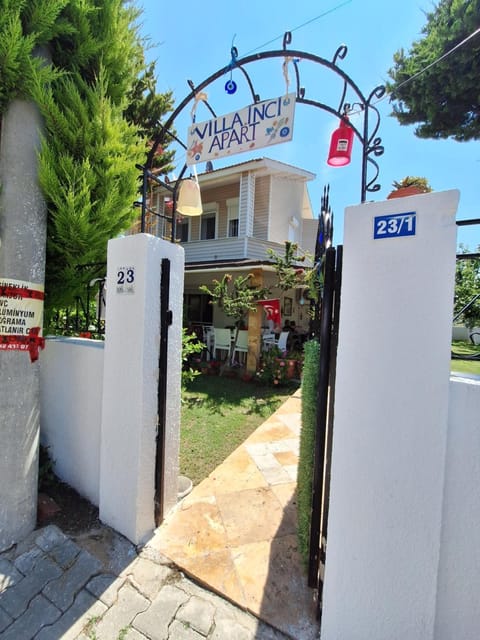 Villa İnci Übernachtung mit Frühstück in Cesme