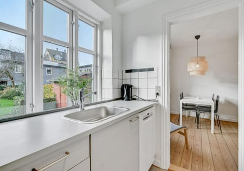 Two Bedroom Apartment In Aarhus, Ole Rmers Gade 104 Condo in Aarhus
