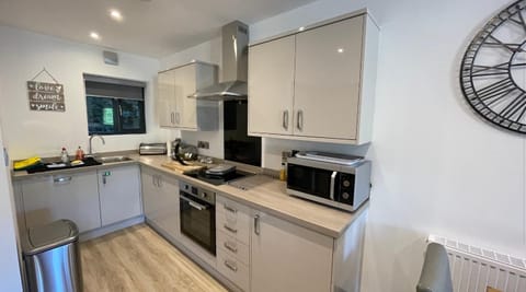 Kitchen or kitchenette, dishwasher, minibar, pet friendly, stove, toaster