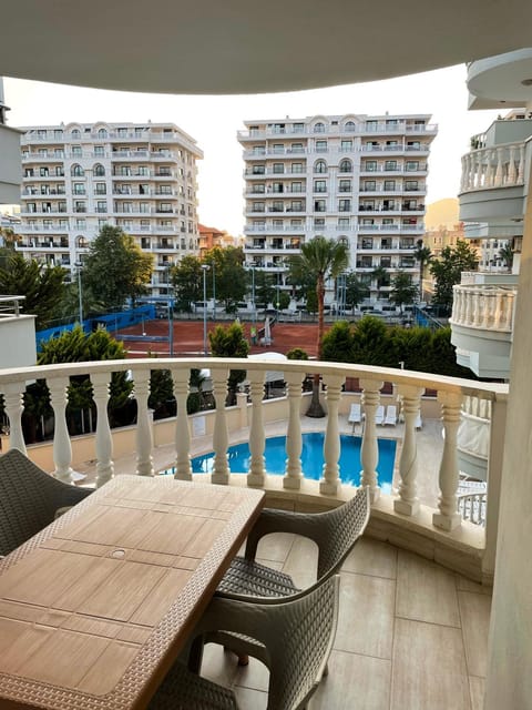 View (from property/room), Balcony/Terrace, Pool view