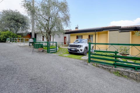 MGH - Pai Superior Apartment Ora Condo in San Zeno di Montagna
