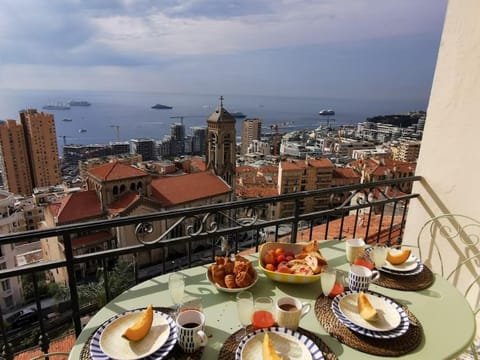 Natural landscape, Balcony/Terrace, City view, Sea view