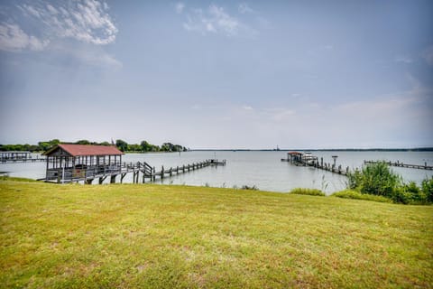 Gloucester Point Vacation Rental on York River! House in Chesapeake Bay