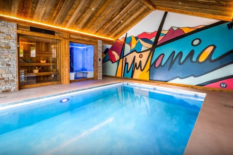 Sauna, Steam room, Swimming pool