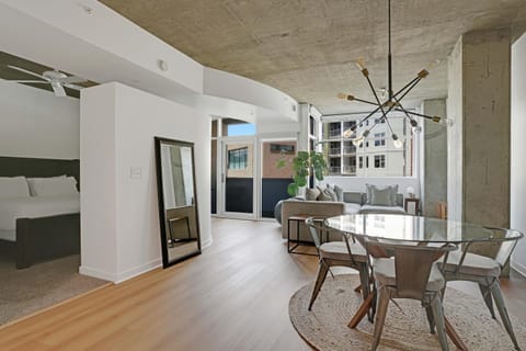 Home in the Heart of the City - Urban Luxury Condo in LoDo