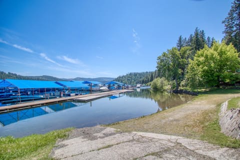 The Cabin on the Lake House in Kootenai County