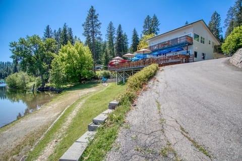 The Cabin on the Lake House in Kootenai County