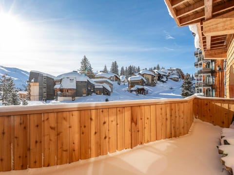 Luxueux appartement de 6 pièces avec piscine, spa et accès direct aux pistes, Morzine - FR-1-314-104 Chalet in Avoriaz