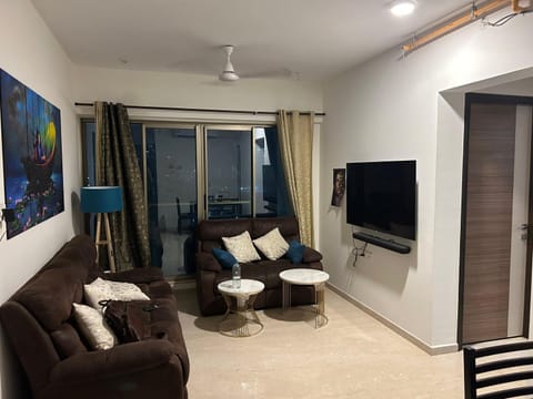 Room in Flat with Amazing City and Sea View Vacation rental in Mumbai
