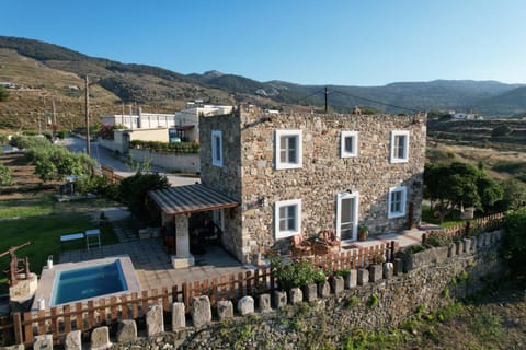 Traditional Kos villa with swimming pool, lawn yard and bbq Villa in Kos