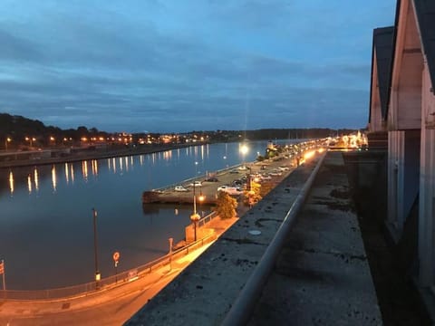 City centre Rooftop apartment alongside river Suir Condo in Waterford City