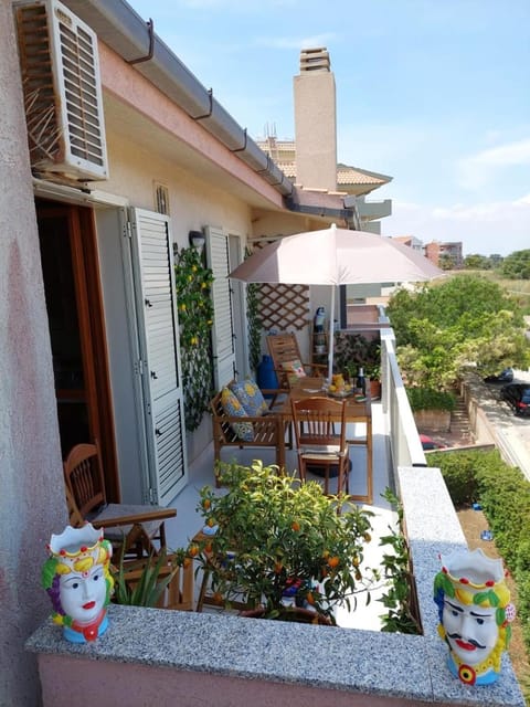 Property building, Spring, Day, View (from property/room), Balcony/Terrace