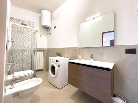 Shower, Toilet, Bathroom, bidet, washing machine