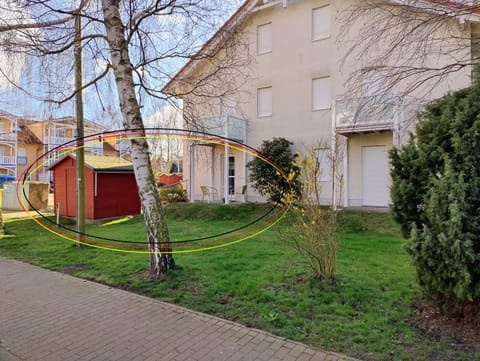 Property building, Balcony/Terrace, Garden view