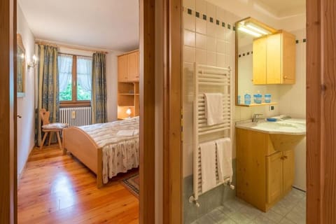 Cozy apartment near Cortina Condo in San Vito di Cadore