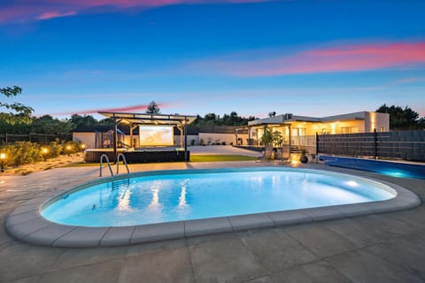 Villa VERONICA with CINEMA PROJECTOR by the HEATED POOL and JACUZZI Villa in Šibenik