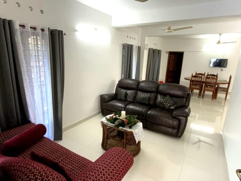 PAZHOOR RESIDENCY HOME STAY 4BHK Deluxe House in Thiruvananthapuram