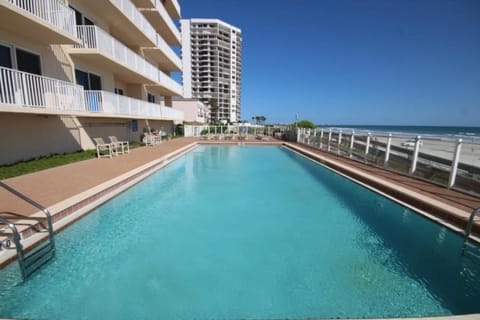 Daytona Sanibel 601 House in Daytona Beach Shores