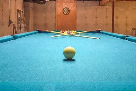 Game Room Dog friendly Close to Beach House in Eastham