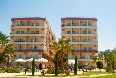 Garden, Balcony/Terrace, Swimming pool