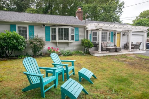 Sunroom Central A C Large Fenced Yard House in South Yarmouth