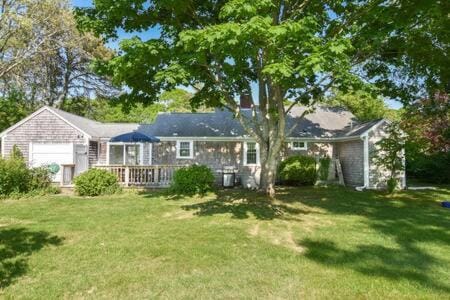 Minutes to Nantucket Sound Beaches House in South Yarmouth