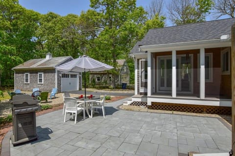 Spacious Home by Beach Dog Welcome Haus in Brewster