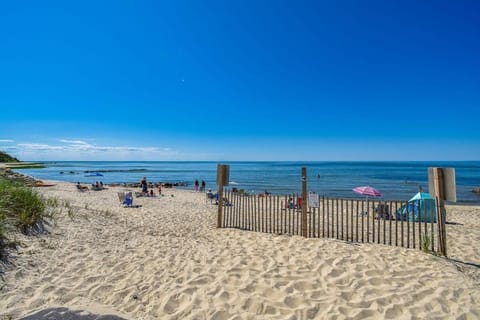 Steps to Freshwater Beach Kayaks Sauna House in Brewster