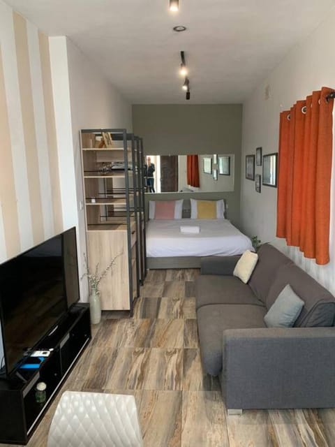 Fly Away Home condo with terrace House in Malta