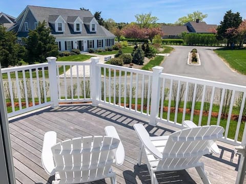 Spacious Game Room Close to Nauset Beach Maison in Orleans